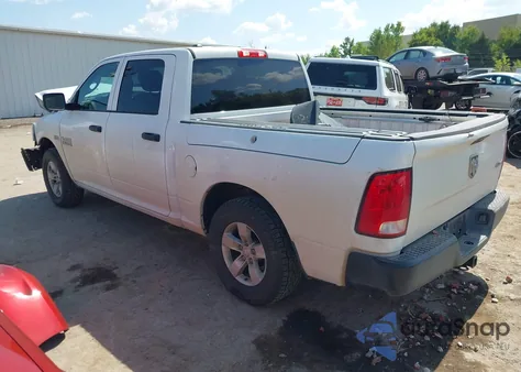 2018 Ram 1500 Ssv 4X4 5'7 Box z USA, uszkodzony, nr VIN 1C6RR7XT9JS318993